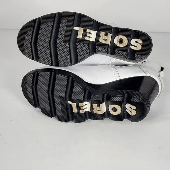 Sorel White and Black Wedge Ankle Boots #737 Size 7 - Picture 9 of 11